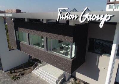 Фасадна реклама букви FUSION GROUP