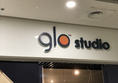 Інтер’єрна вивіска GLO Studio