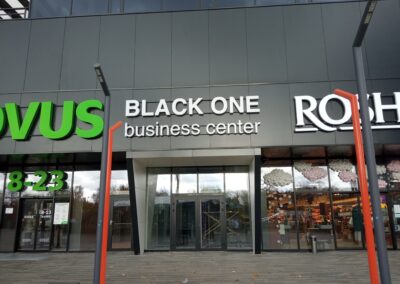 Об’ємні букви БЦ “BLACK ONE”
